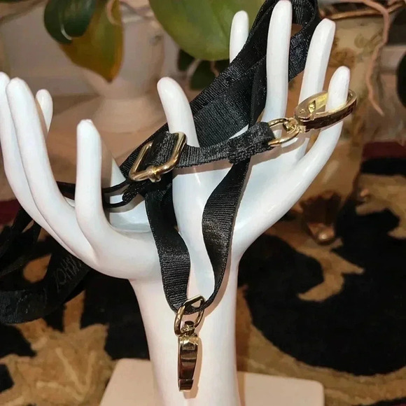 Betsy Johnson Replacement Crossbody Strap Black with Gold hardware Purse Strap - Picture 6 of 11